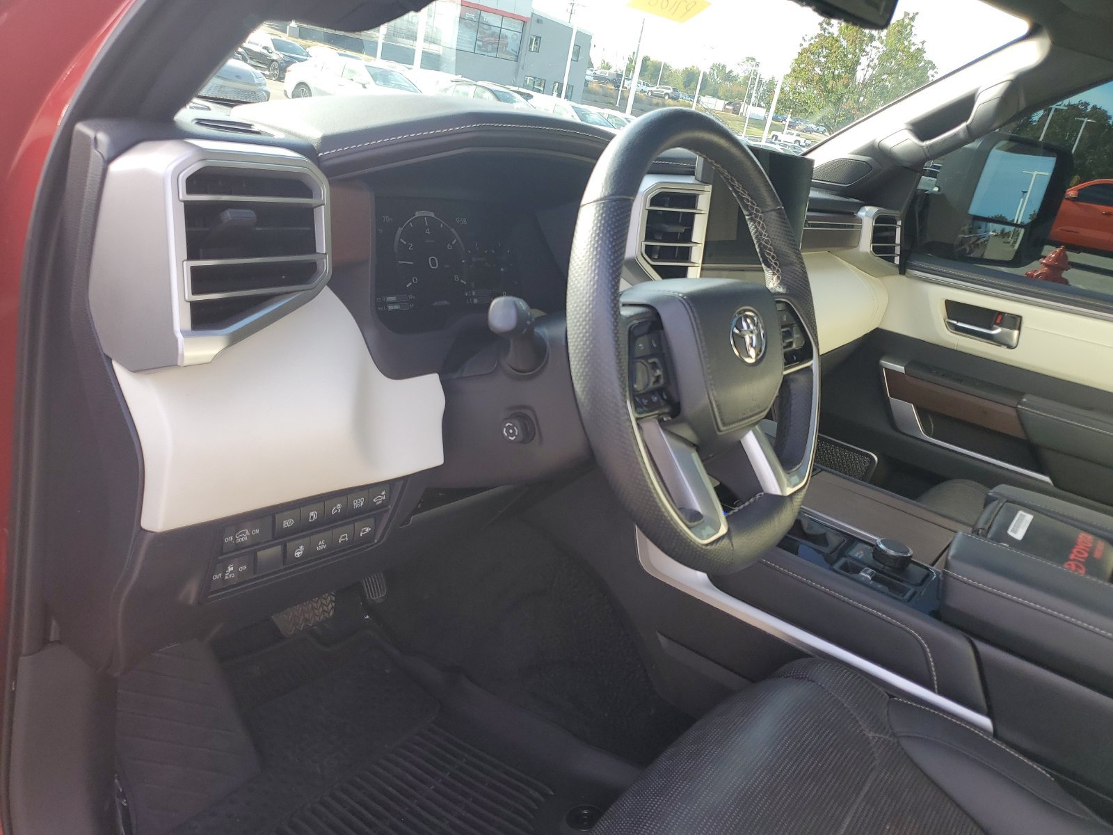 Certified 2025 Toyota Sequoia Capstone AWD/4WD image 22