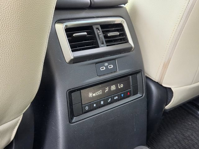 Used 2024 MAZDA CX-90 3.3 Turbo w/ Preferred Package AWD/4WD image 15