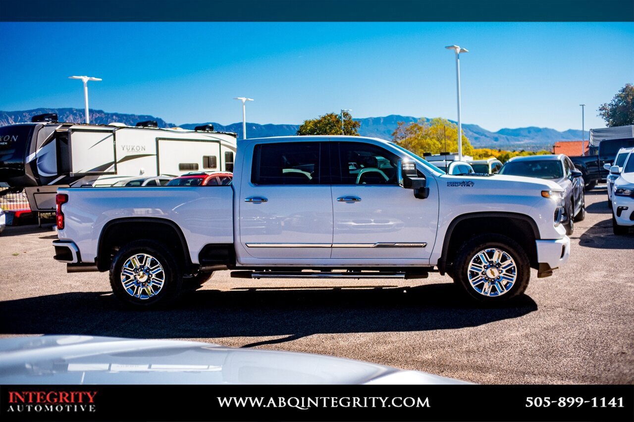 Used 2024 Chevrolet Silverado 2500 High Country w/ High Country Premium Package image 8