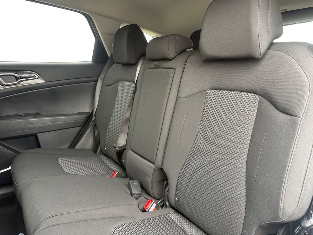 New 2026 Kia Sportage LX image 14