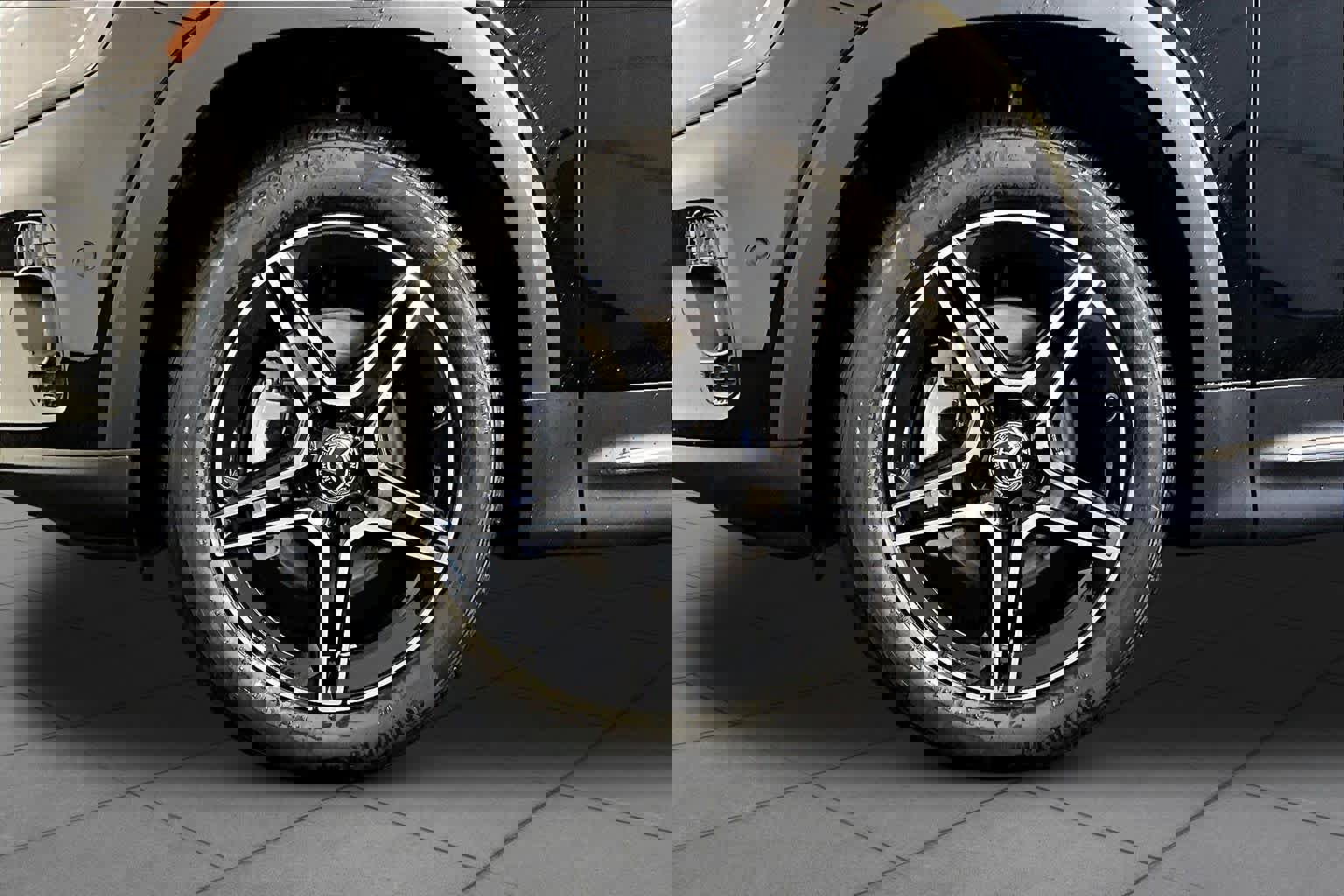 New 2026 Mercedes-Benz GLB 250 4MATIC image 17