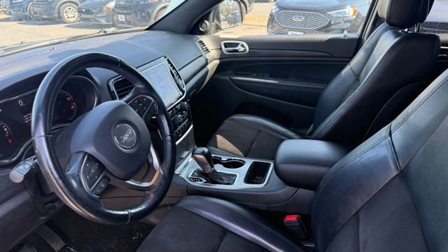Used 2020 Jeep Grand Cherokee Altitude AWD/4WD image 10