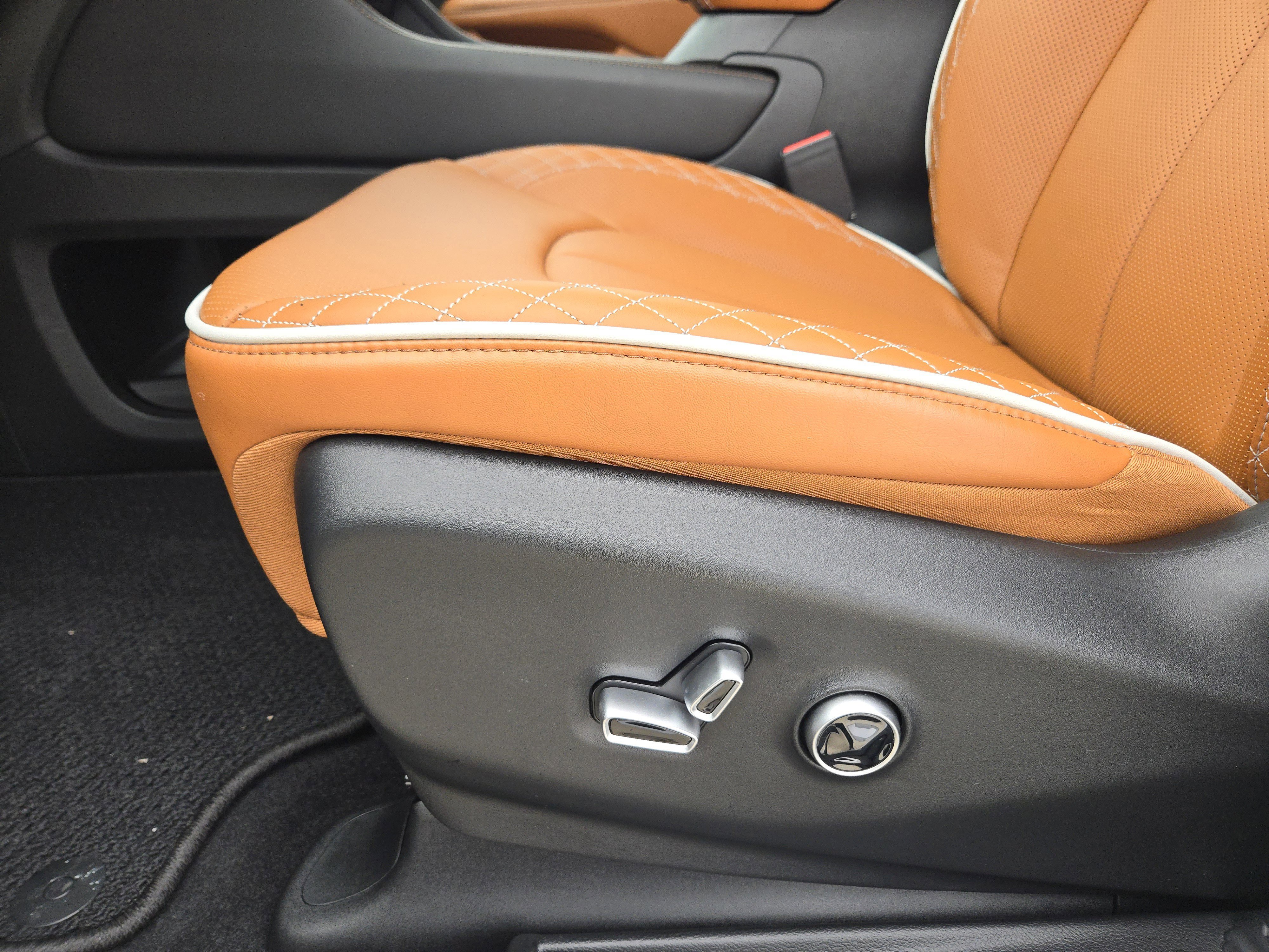 New 2026 Chrysler Pacifica Pinnacle image 20