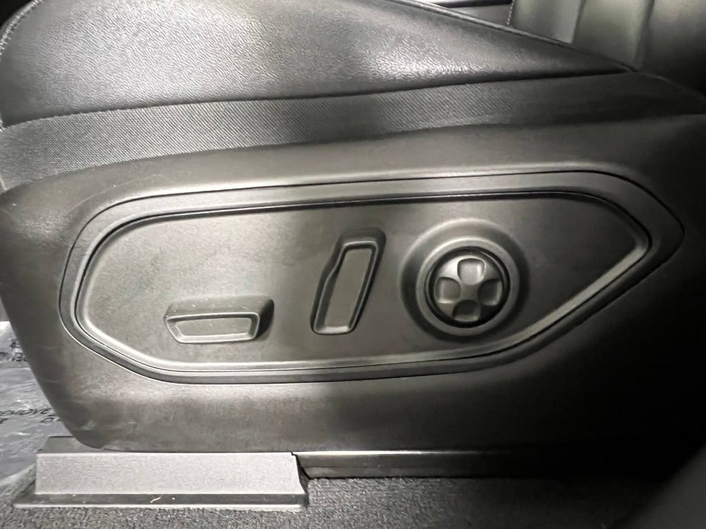 Used 2024 Jeep Grand Cherokee Limited 4xe w/ MOPAR Finishing Package AWD/4WD image 22