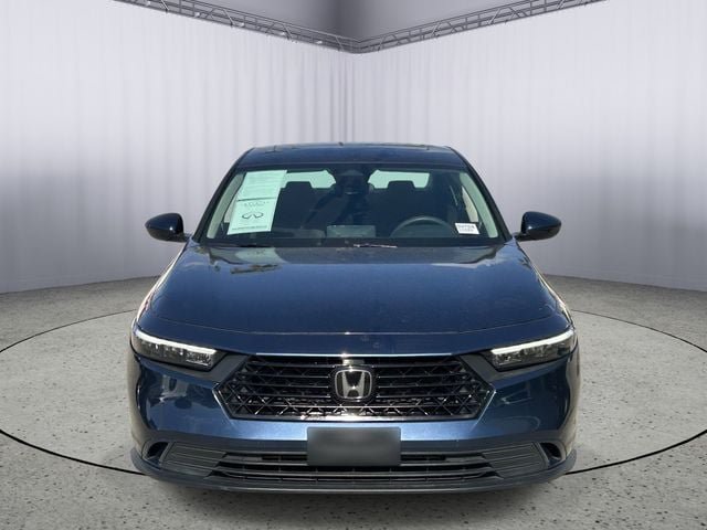 Used 2023 Honda Accord EX image 4