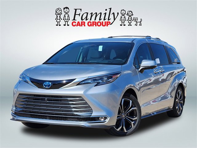New 2025 Toyota Sienna Platinum
