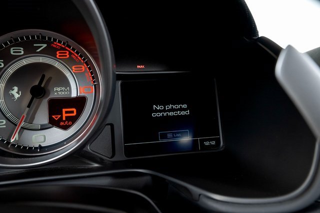 Used 2019 Ferrari Portofino image 35