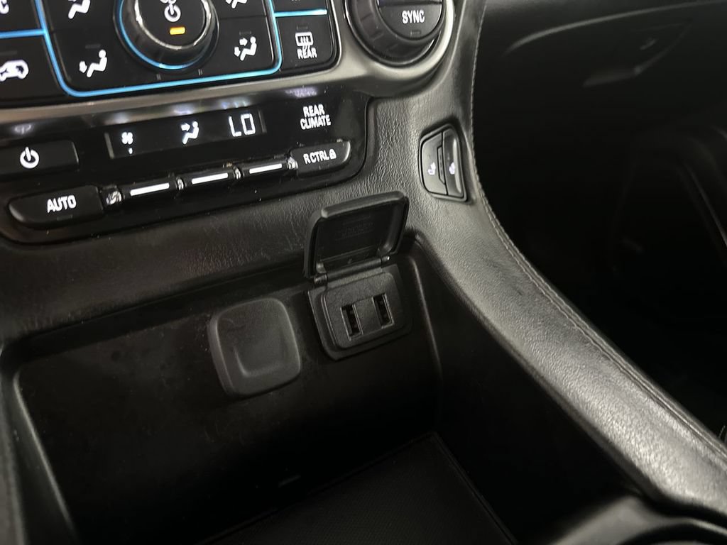Used 2016 Chevrolet Suburban LT w/ Luxury Package AWD/4WD image 60