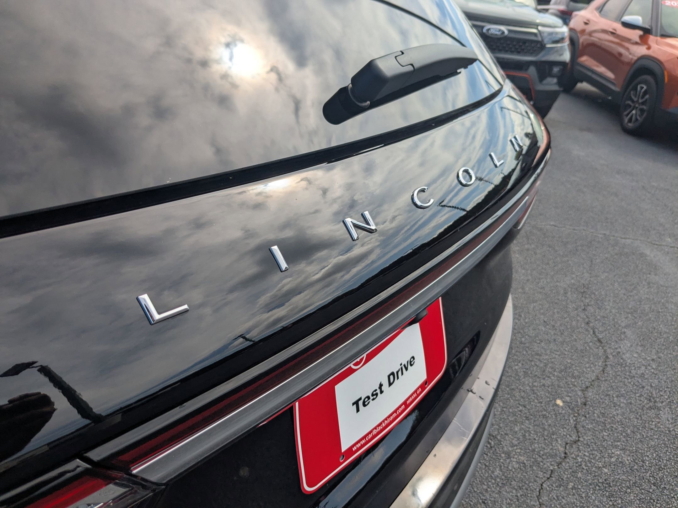 Used 2024 Lincoln Corsair Reserve w/ Equipment Group 201A AWD/4WD image 29