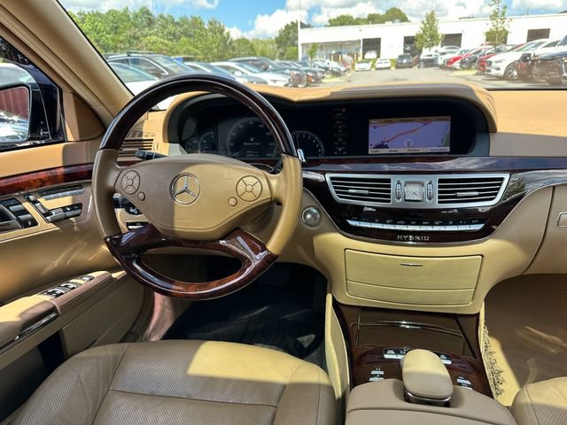 Used 2012 Mercedes-Benz S 400 image 17