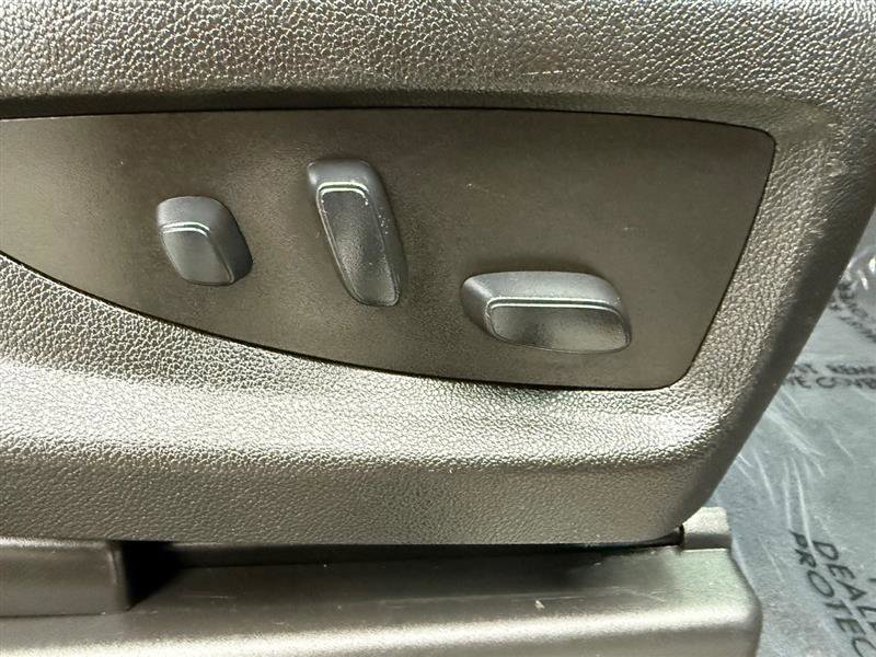 Used 2019 Chevrolet Suburban Premier image 17