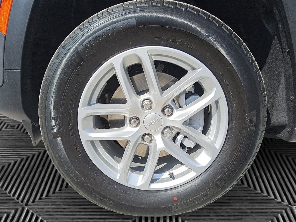 New 2025 Jeep Grand Cherokee Laredo X image 14