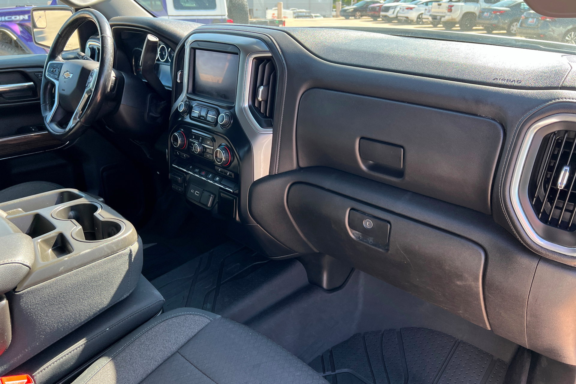 Used 2019 Chevrolet Silverado 1500 LT w/ True North Edition AWD/4WD image 24