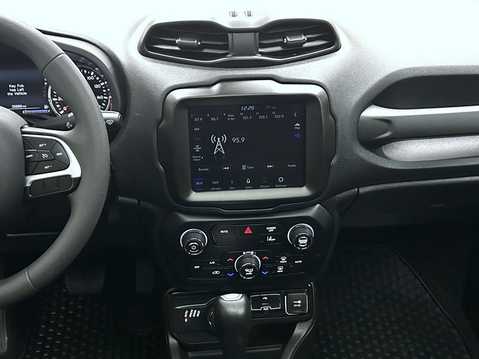 Used 2023 Jeep Renegade Latitude w/ Sun/Sound Group image 13