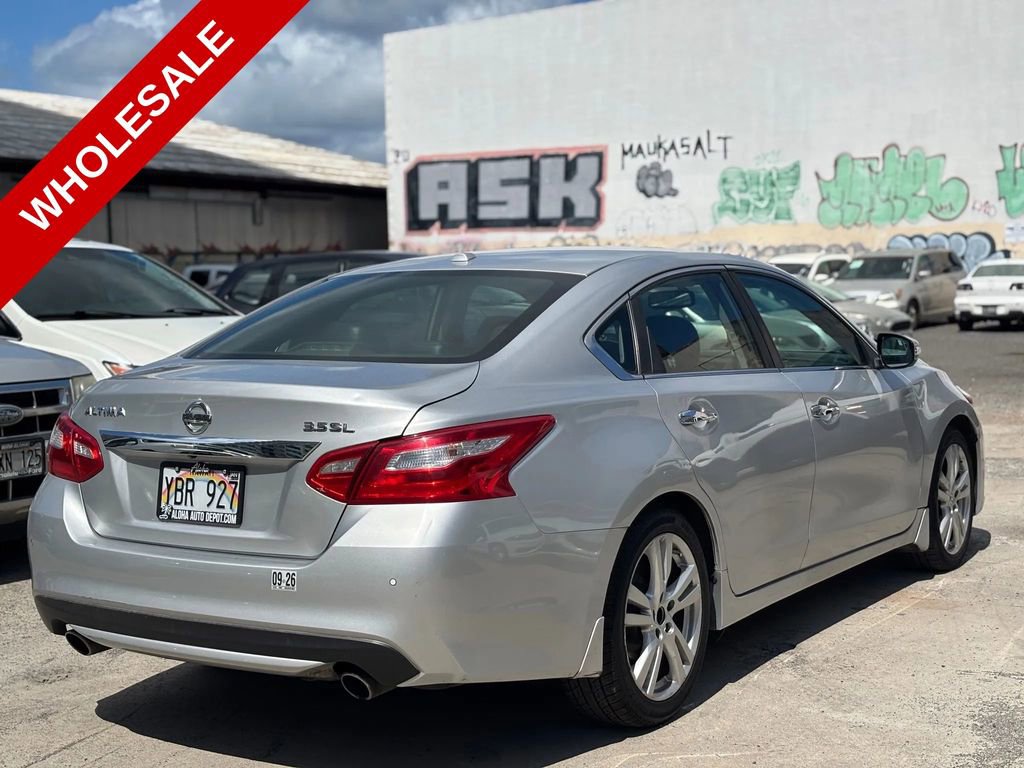 Used 2016 Nissan Altima 3.5 SL w/ 3.5 Technology Package FWD image 5