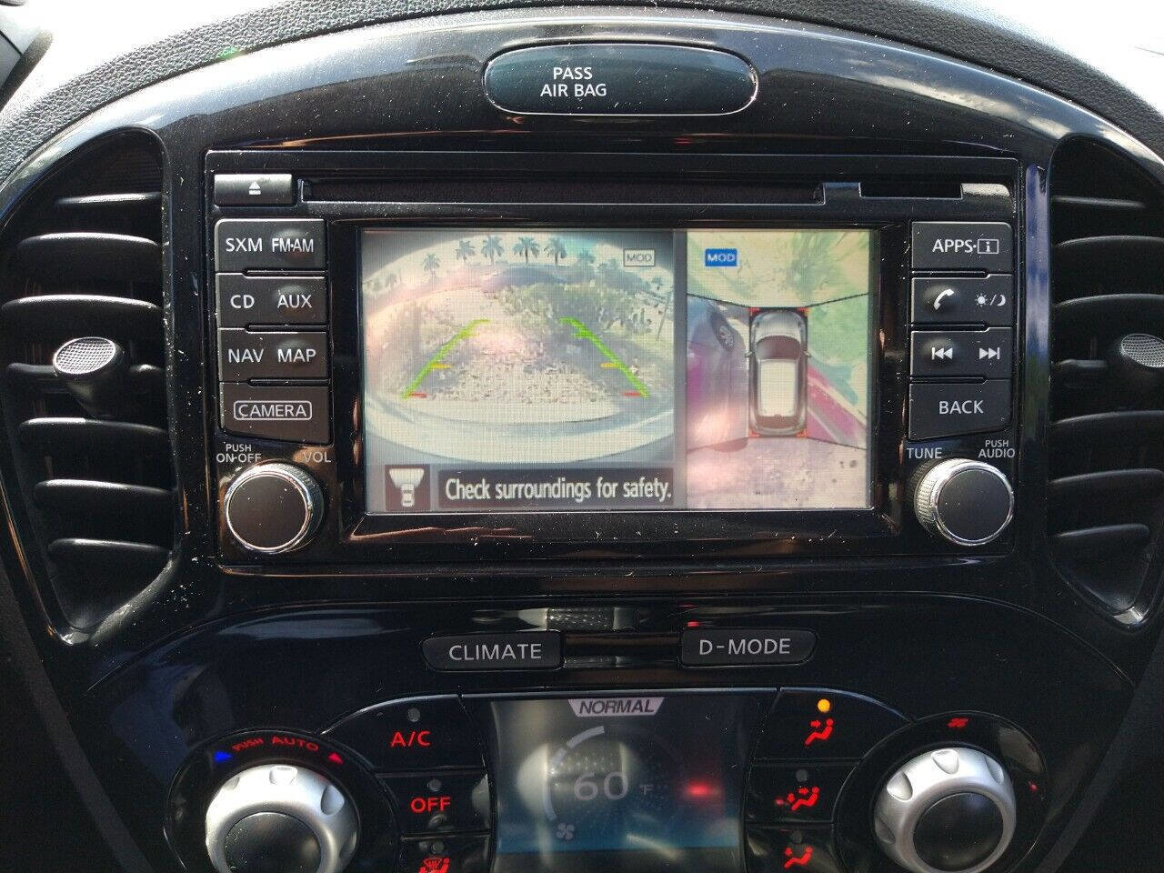 Used 2015 Nissan Juke SV w/ Technology Package image 49