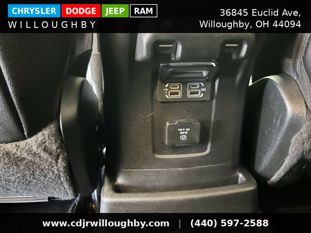 Used 2020 Jeep Wrangler Unlimited Sahara w/ Dual Top Group AWD/4WD image 29
