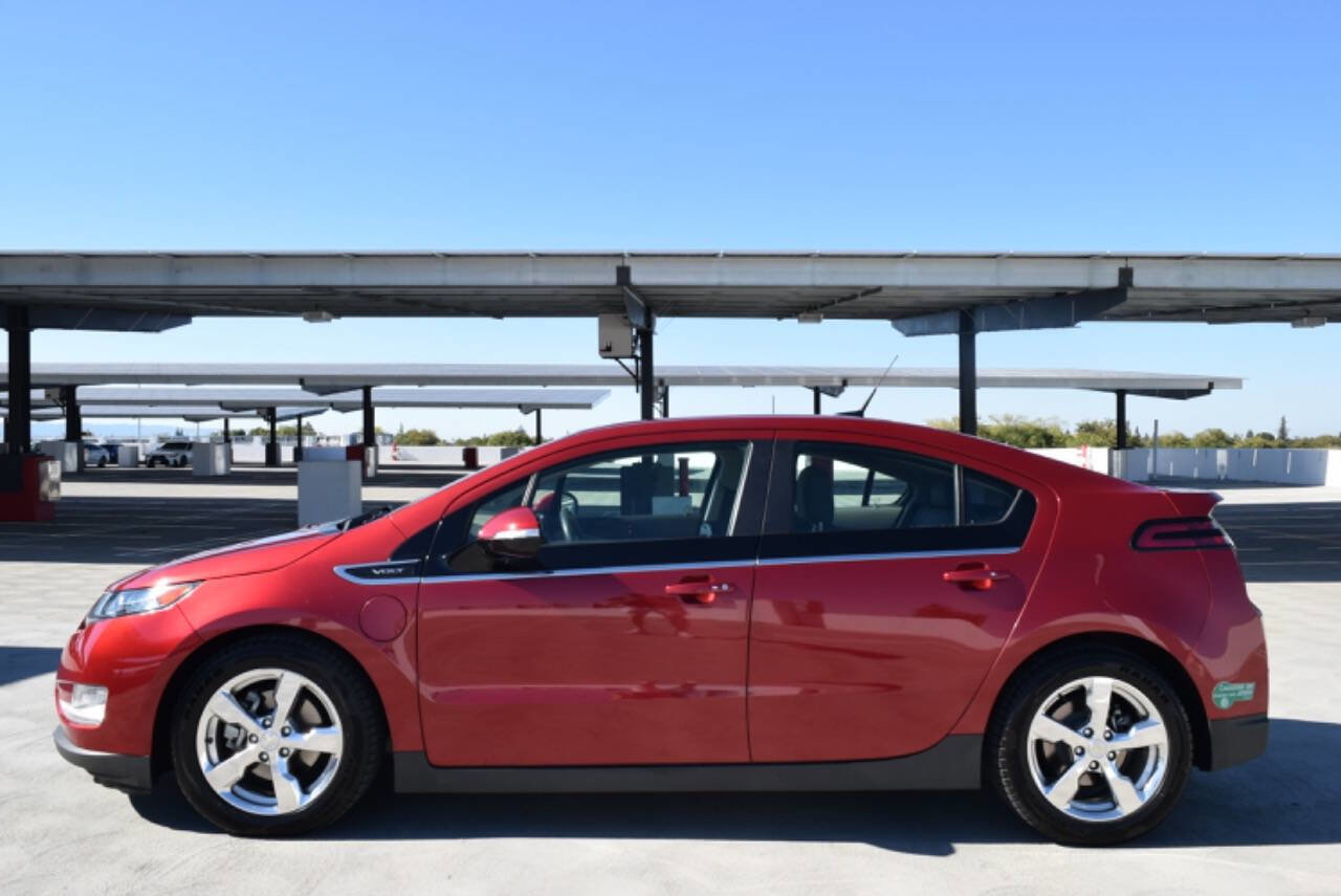 Used 2013 Chevrolet Volt Premium w/ Premium Trim Package image 8