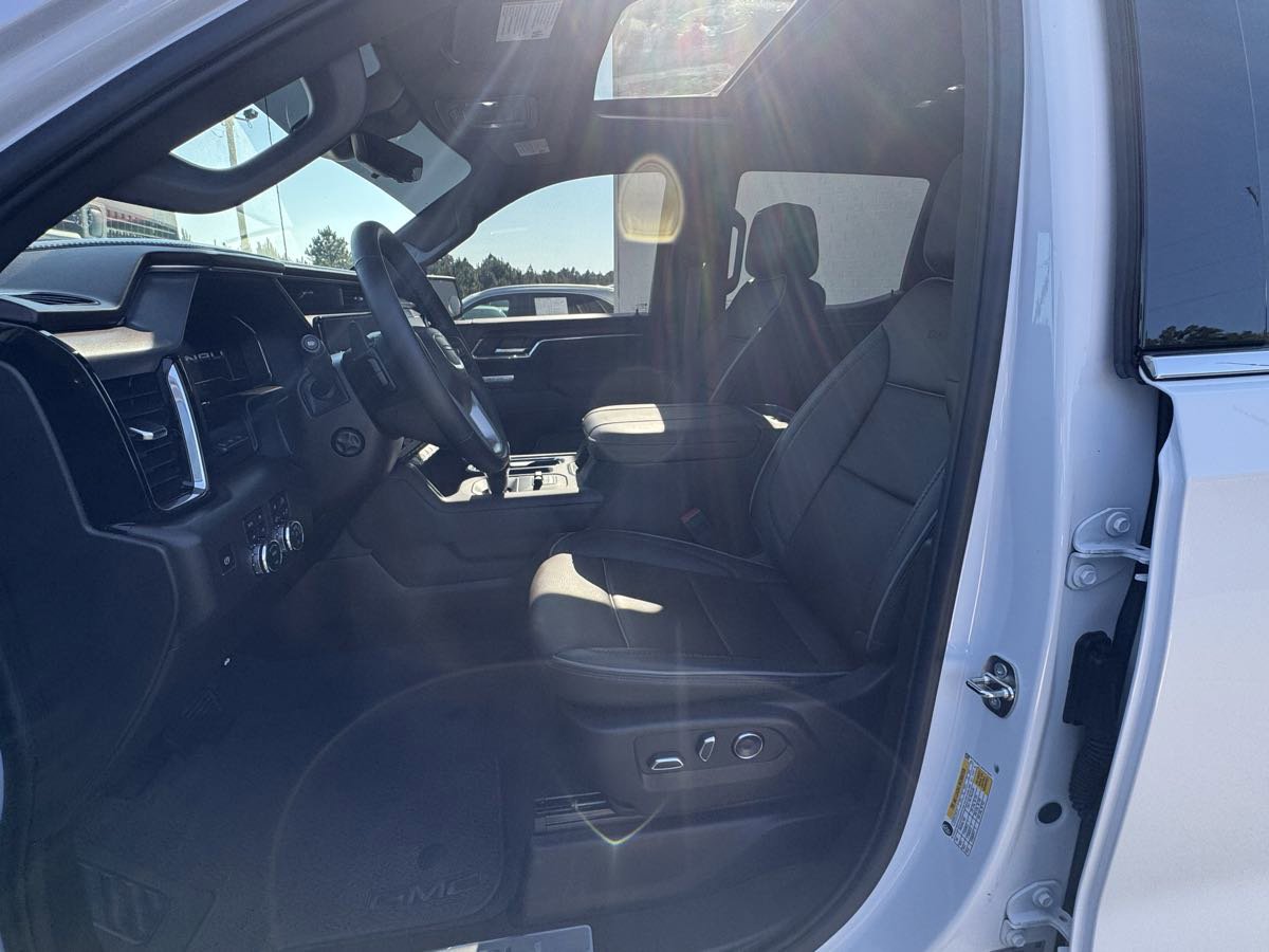 Used 2024 GMC Sierra 1500 Denali w/ Denali Reserve Package image 7