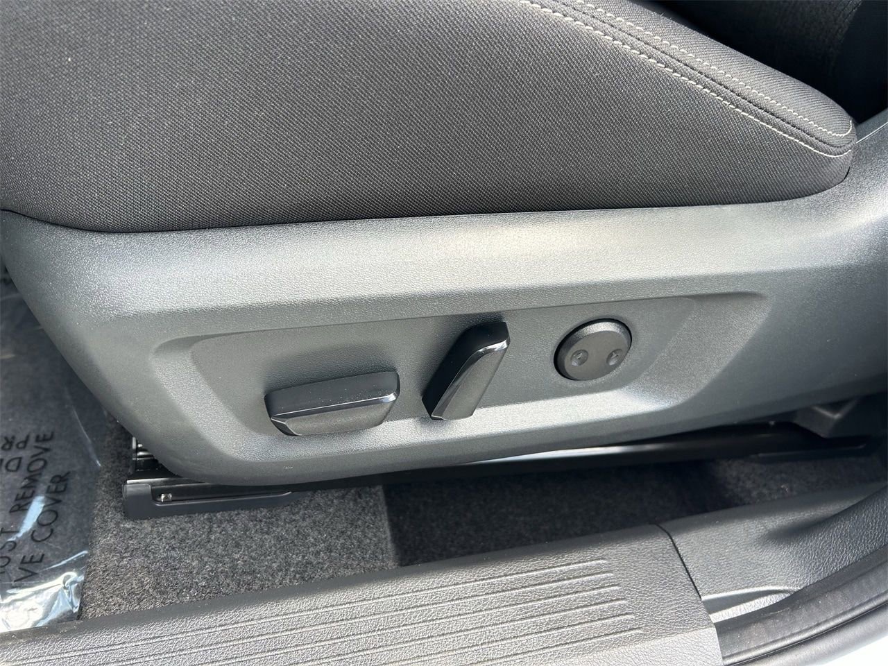 New 2026 Nissan Rogue SV image 19