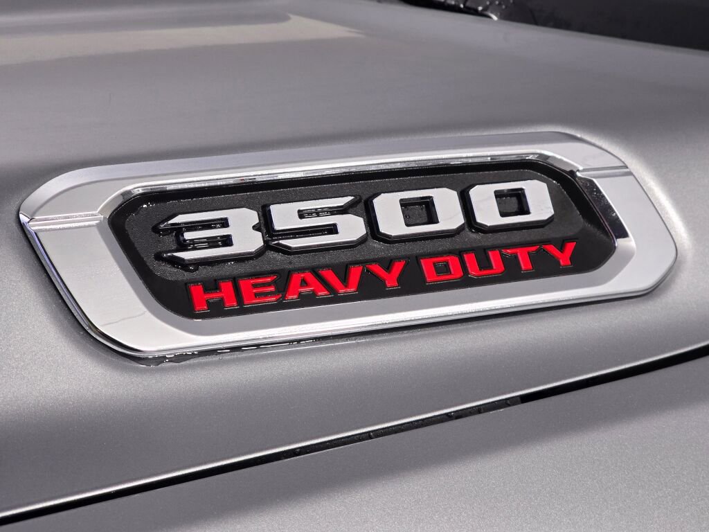 Used 2024 RAM 3500 Big Horn image 12