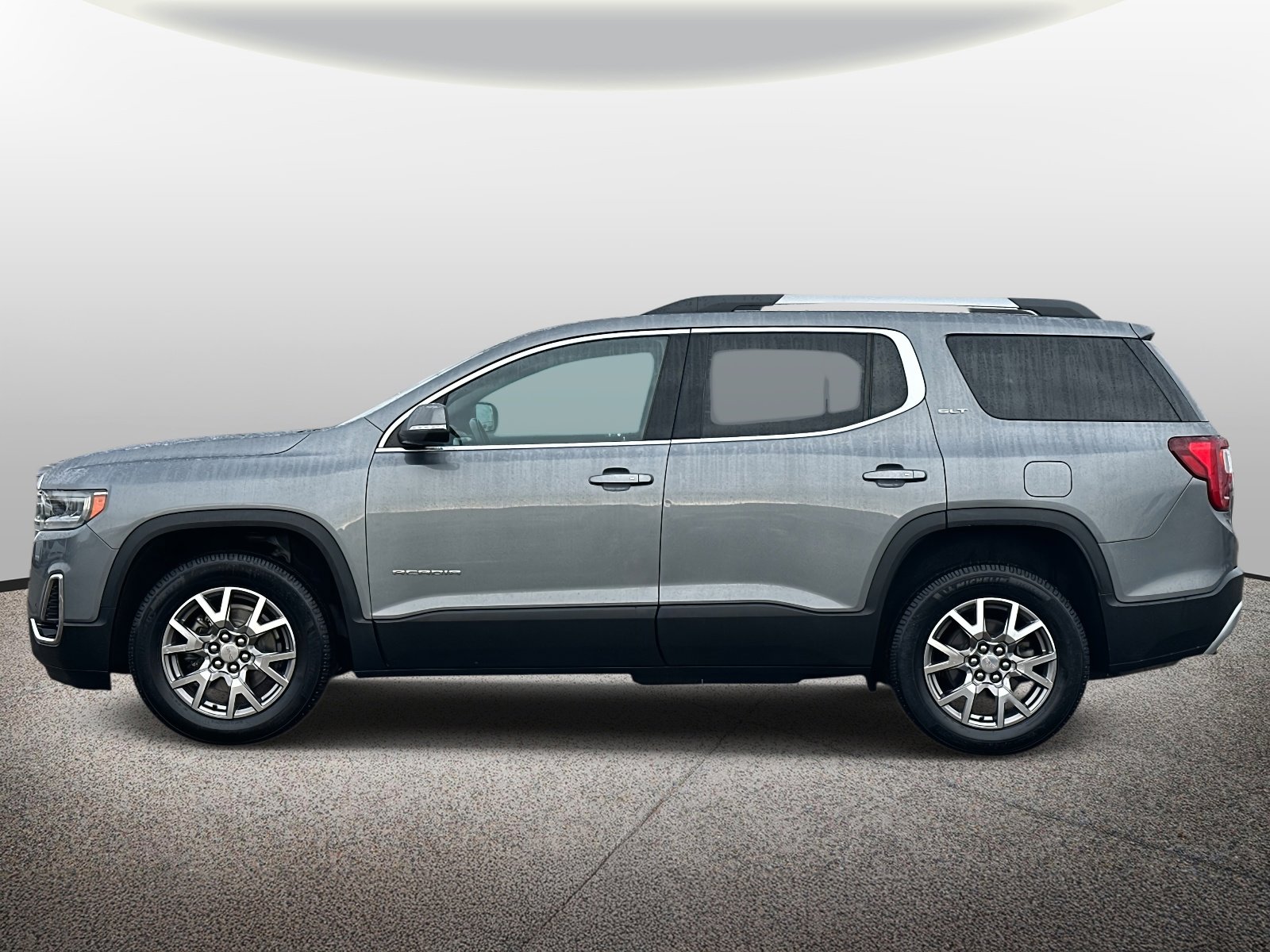 Used 2021 GMC Acadia SLT w/ Trailering Package image 2