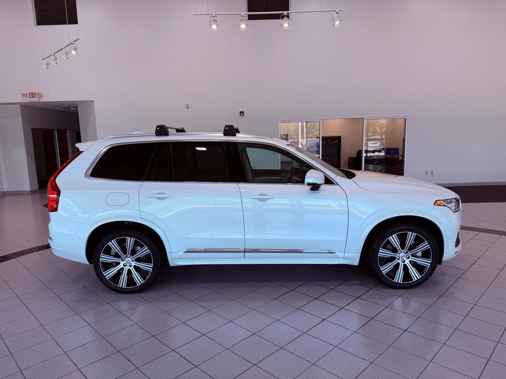 Used 2024 Volvo XC90 T8 Ultimate w/ Lounge Package AWD/4WD image 19