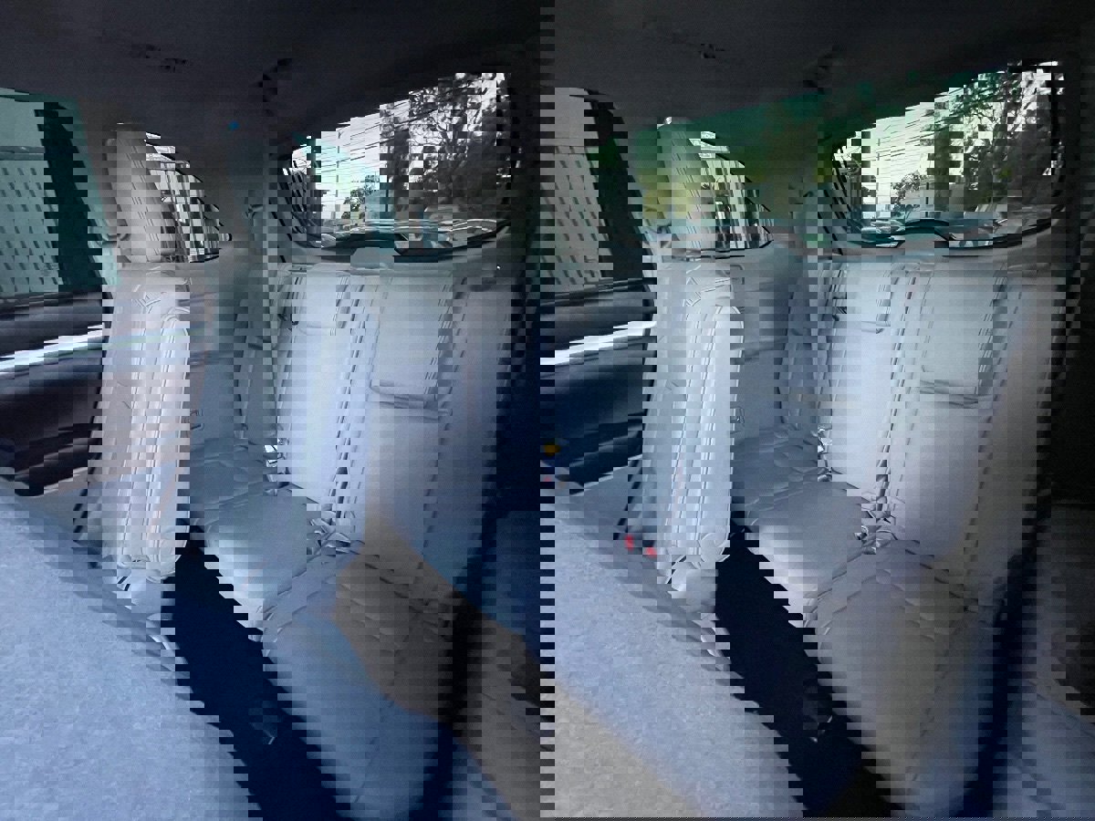 Used 2016 Toyota Highlander XLE image 17