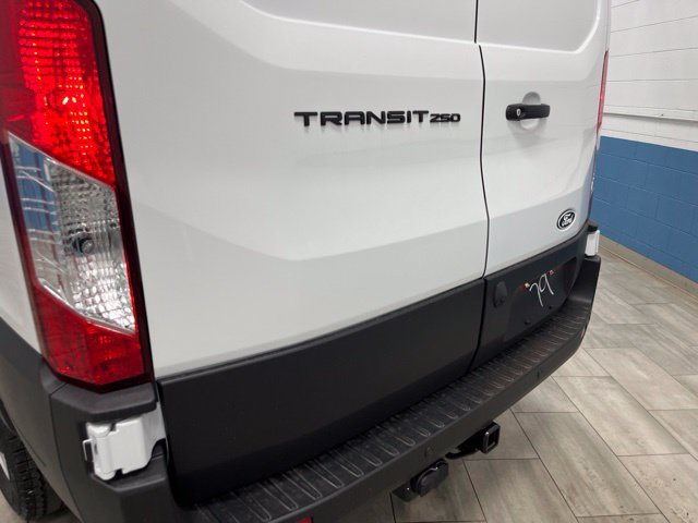 New 2026 Ford Transit 250 Low Roof RWD image 28