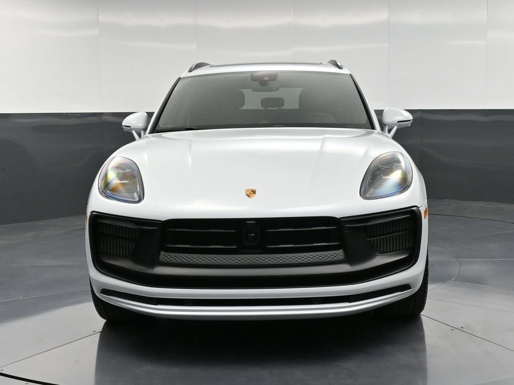 New 2026 Porsche Macan GTS AWD/4WD image 11