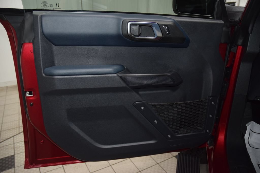 Used 2025 Ford Bronco Heritage Edition AWD/4WD image 47