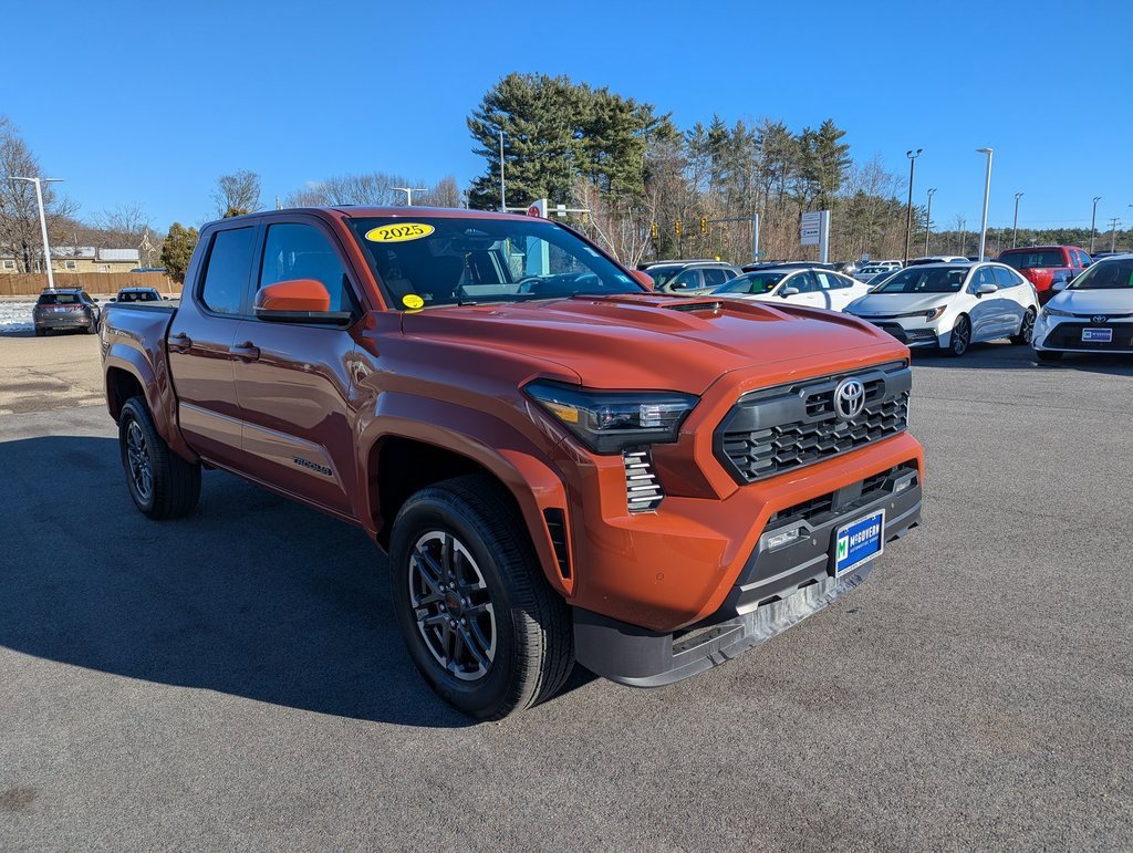 Used 2025 Toyota Tacoma TRD Sport image 8