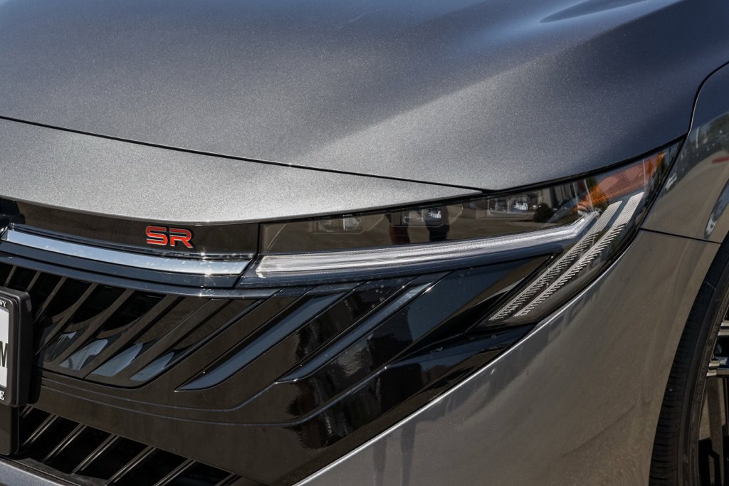 New 2027 Nissan Sentra SR FWD image 11