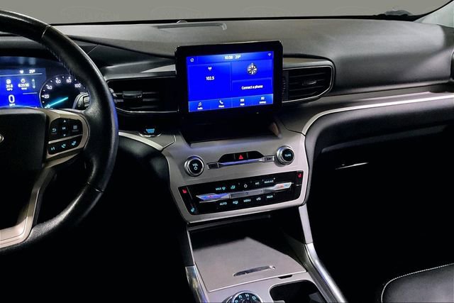 Used 2022 Ford Explorer XLT w/ Equipment Group 202A image 29