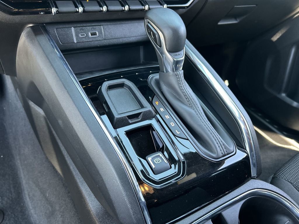 Used 2025 GMC Canyon Elevation RWD image 16