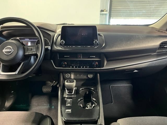 Used 2023 Nissan Rogue SV FWD image 20