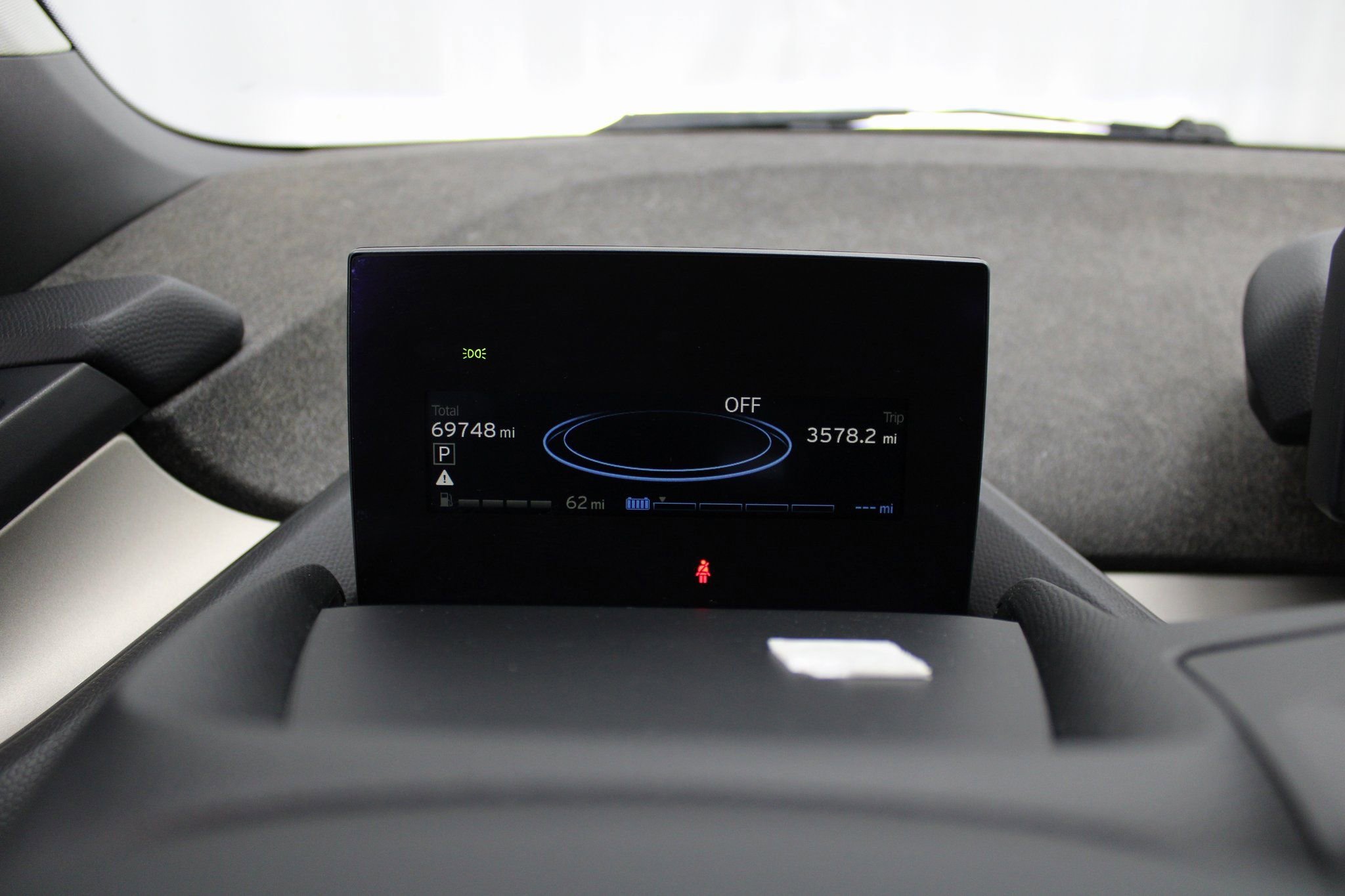 Used 2018 BMW i3 94Ah w/Range Extender image 38