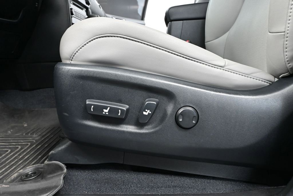 Used 2023 Lexus GX 460 w/ Black Line Special Edition AWD/4WD image 21