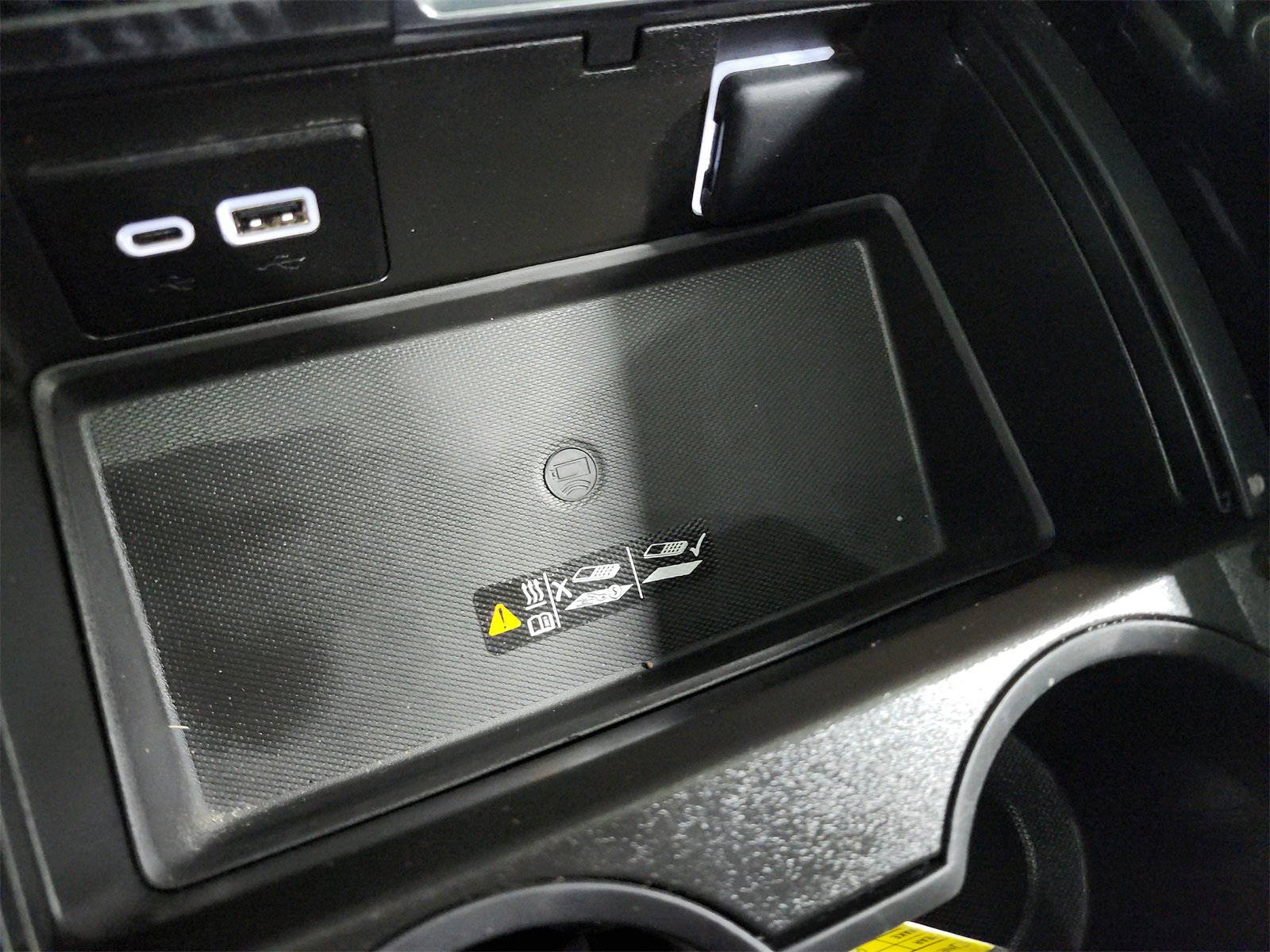 Used 2023 GMC Yukon Denali image 34