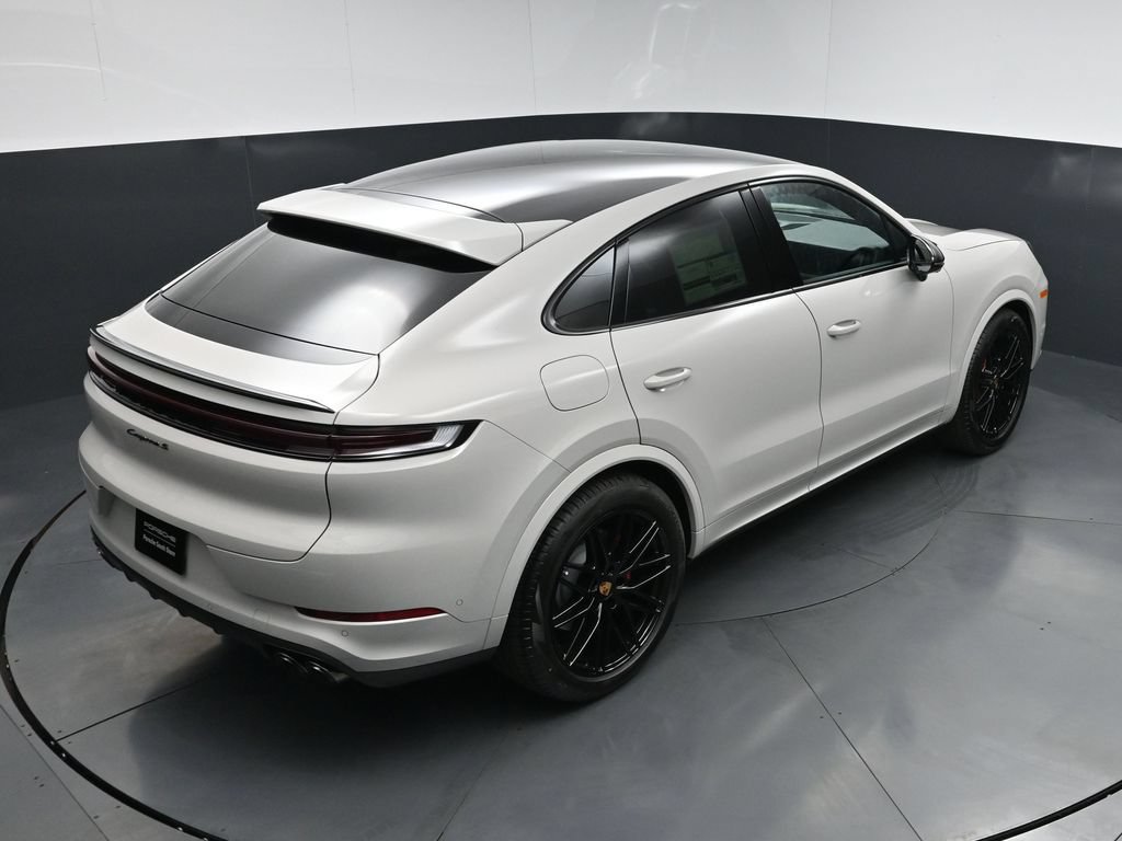 New 2026 Porsche Cayenne S AWD/4WD image 18