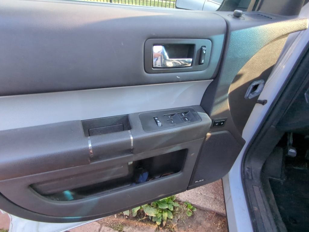Used 2015 Ford Flex SEL w/ Equipment Group 202A FWD image 8