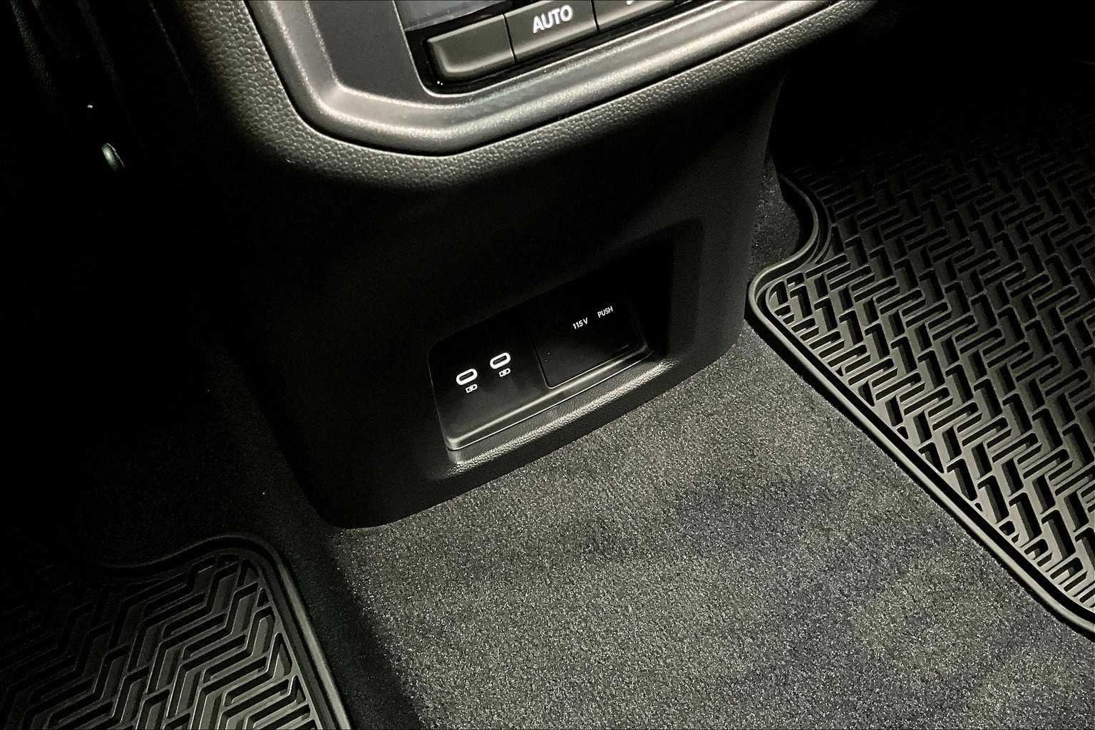 New 2026 Volkswagen Atlas Peak Edition image 22