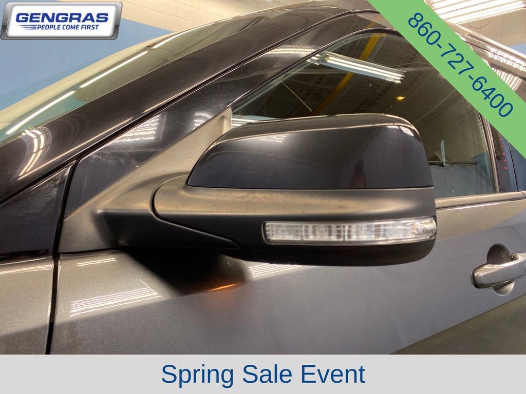 Used 2016 Ford Explorer XLT AWD/4WD image 45