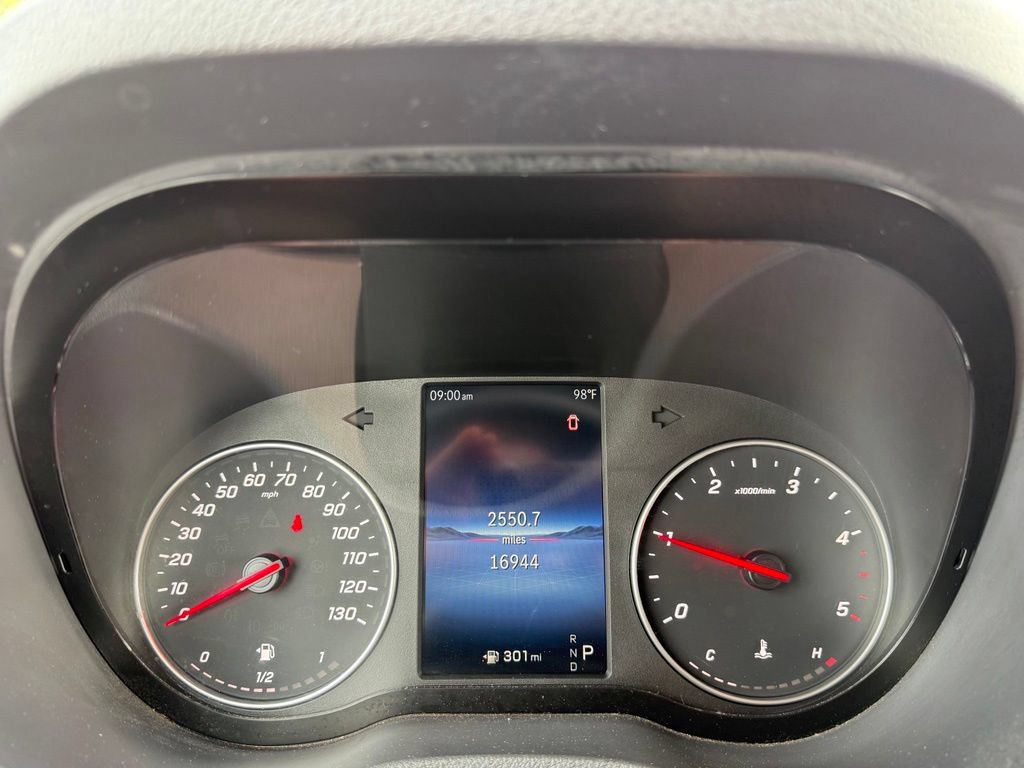 Used 2025 Mercedes-Benz Sprinter 2500 image 14