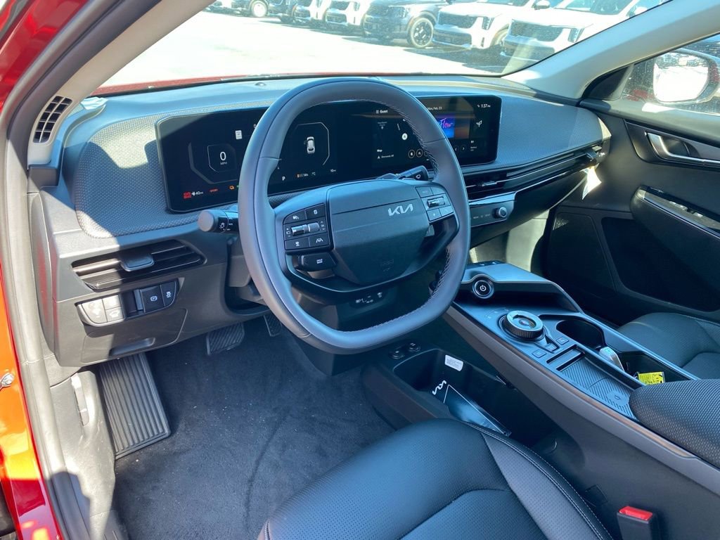 New 2025 Kia EV6 Wind image 12