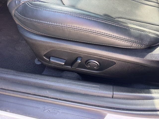 Used 2023 Kia K5 GT-Line image 12