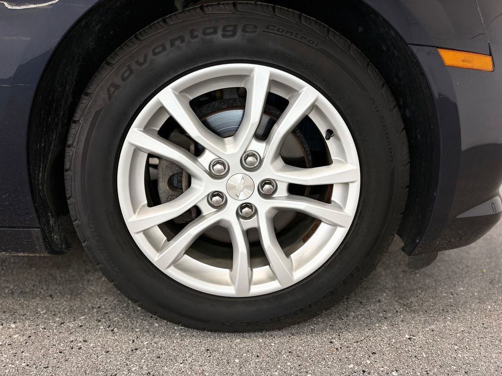 Used 2015 Chevrolet Camaro LS w/ White Rally Stripe Package image 29