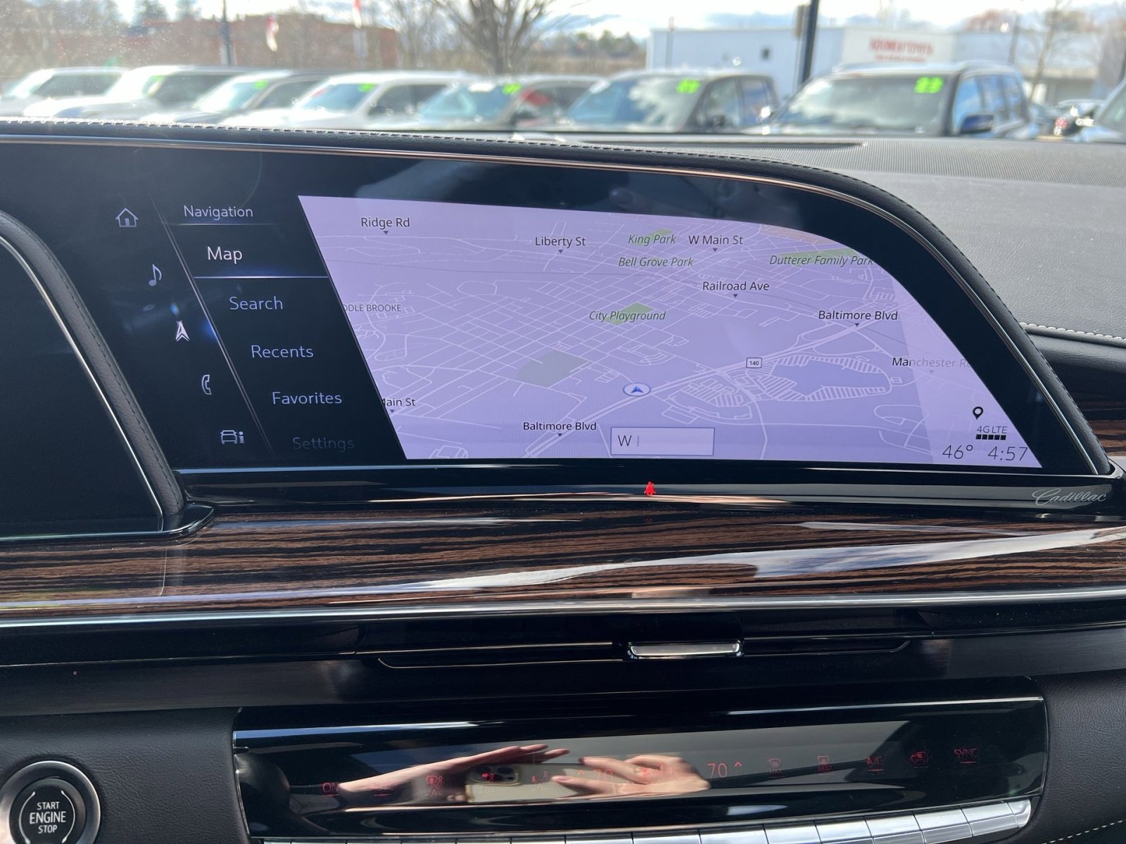 Used 2022 Cadillac Escalade Premium Luxury image 20