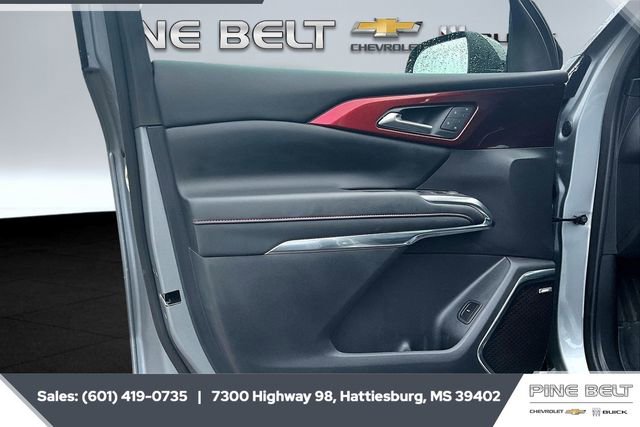 Certified 2024 Chevrolet Traverse RS image 17