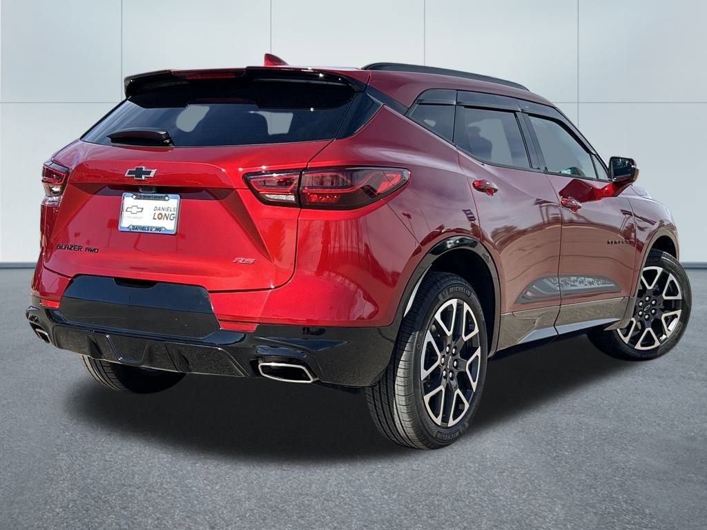 Used 2023 Chevrolet Blazer RS w/ Driver Confidence II Package image 2